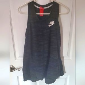 Nike tank
